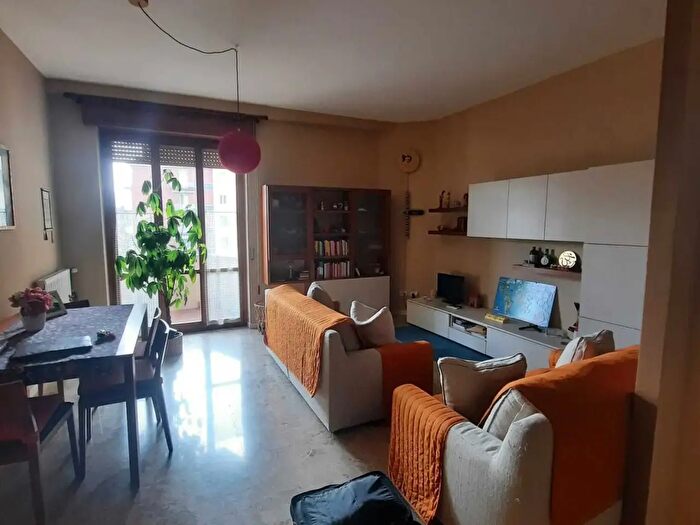 Appartamento con 5 locali in vendita in Piacenza