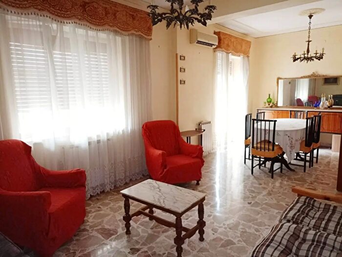 Appartamento trilocale in vendita in Siracusa