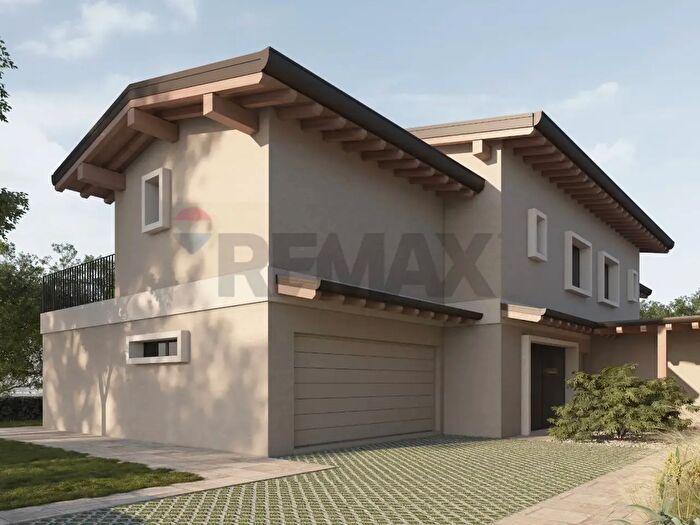 Casa quadrilocale in vendita in Rezzato