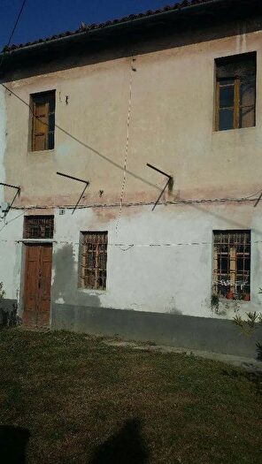 Casa con 5 locali in vendita in Vicolo Durini Gambarana, Gambarana