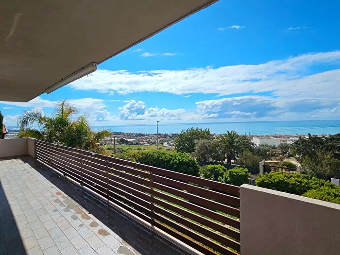 Casa con 5 locali in vendita in Via Fratelli Carnemolla, Ragusa