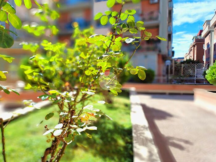 Appartamento bilocale in vendita in Via Antonio Fogazzaro, Roma