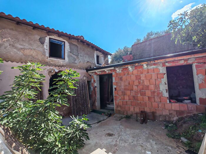 Casa con 5 locali in vendita in Samassi