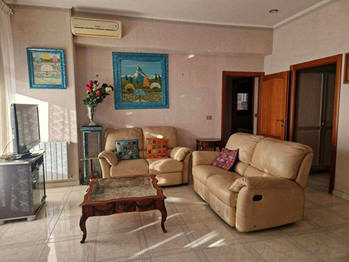 Appartamento quadrilocale in affitto in Via Baldo degli Ubaldi, Baldo degli Ubaldi, Roma