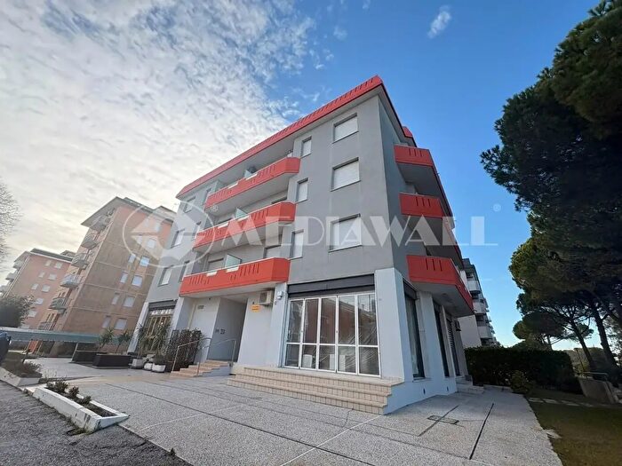 Appartamento quadrilocale in vendita in Via Delfino, San Michele Al Tagliamento