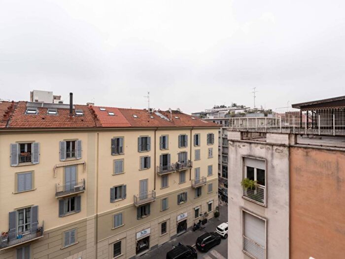 Appartamento bilocale in affitto in Via Macedonio Melloni, Piave Tricolore, Milano