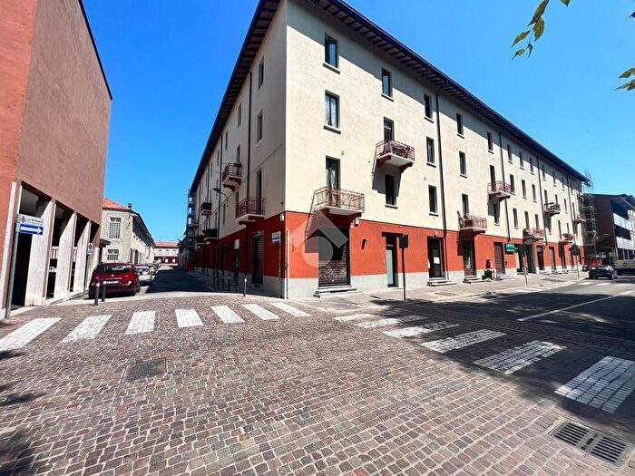 Appartamento monolocale in vendita in Via Roma, BovisioMasciago