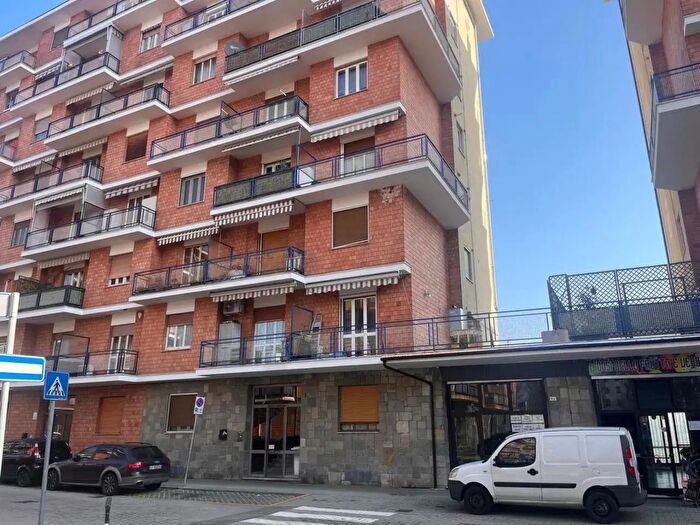 Appartamento bilocale in vendita in Via De Nicola, Beinasco