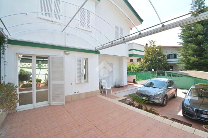 Casa con 7 locali in vendita in Via Antonio Indaco, Santa Maria Capua Vetere