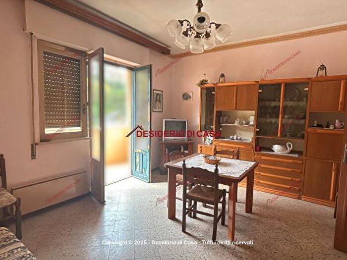 Appartamento trilocale in vendita in Sp, San Mauro Castelverde