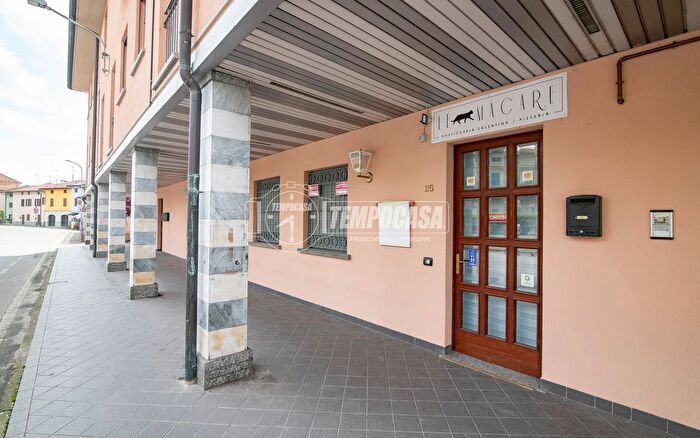 Appartamento trilocale in vendita in Via Caravaggio, Fornovo San Giovanni