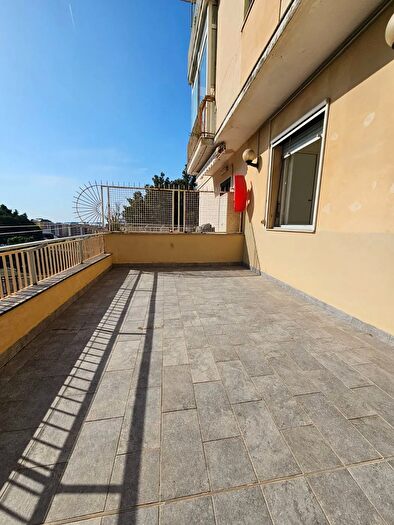 Appartamento trilocale in vendita in Via Murtola, Genova