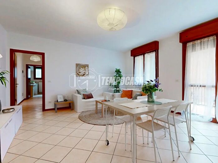 Appartamento trilocale in vendita in Via Carlo Alberto dalla Chiesa, Valsamoggia