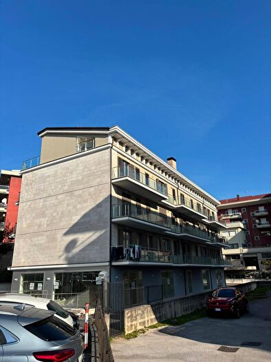 Appartamento trilocale in vendita in Via Pescatori, Avellino