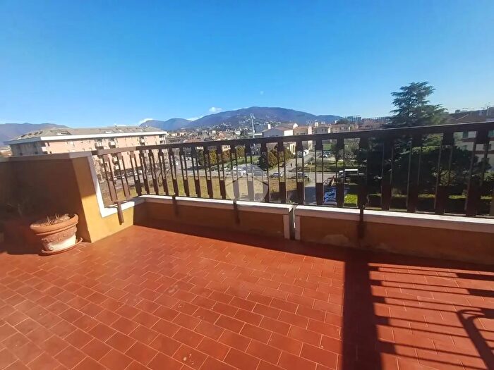 Appartamento quadrilocale in vendita in Via Passo Aprica, Brescia