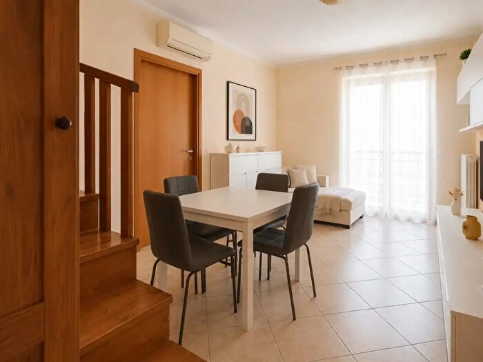 Appartamento trilocale in vendita in Via Agosto, Montespertoli