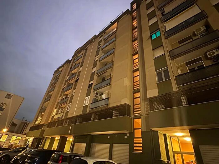 Appartamento trilocale in vendita in Via Edoardo dOnofrio, Roma