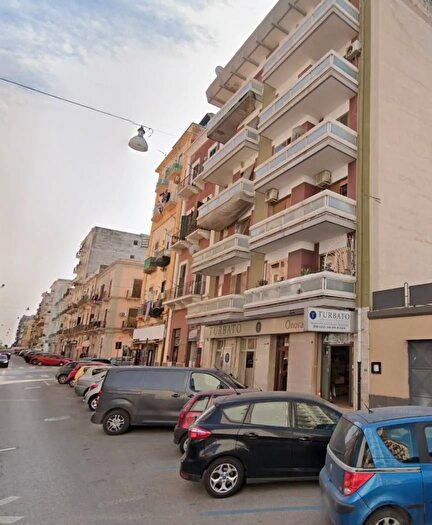 Appartamento trilocale in vendita in Via Francesco Crispi Borgo Taranto Taranto, Taranto