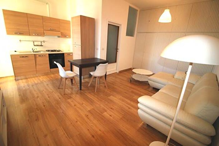 Appartamento bilocale in affitto in Via Enrico Tazzoli, Garibaldi Corso Como, Milano