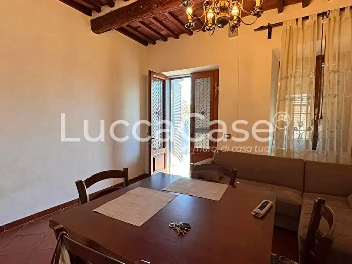 Casa con 7 locali in vendita in G, Capannori