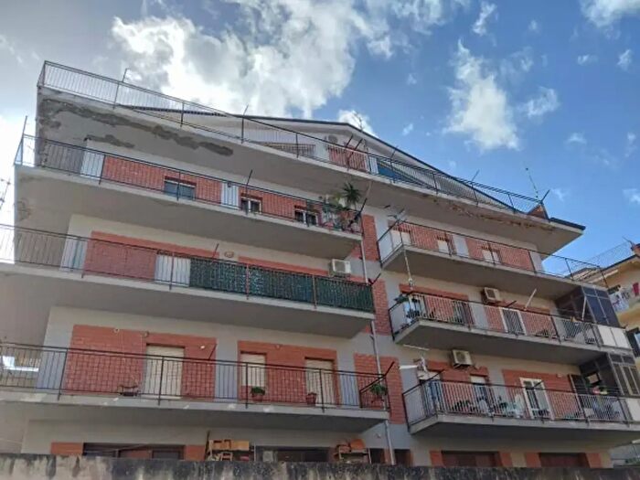 Appartamento quadrilocale in vendita in Contrada Passo Barone, Santo Stefano Di Camastra