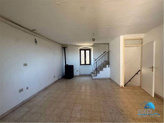 Appartamento con 6 locali in affitto in Centro, Cannara