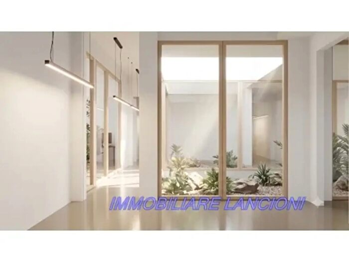 Casa con 6 locali in vendita in Firenze