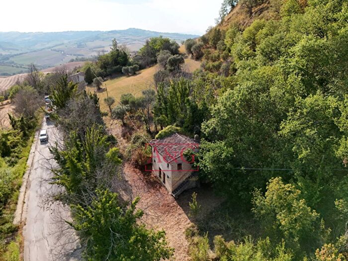 Casa con 5 locali in vendita in Via Bresciano, Massa Fermana