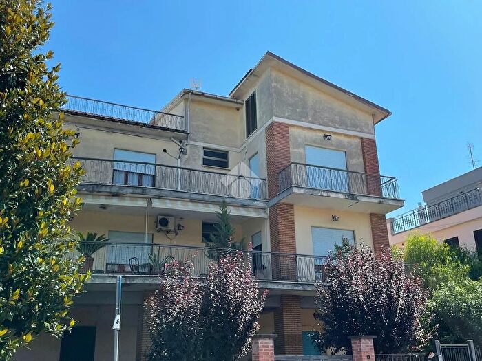 Appartamento quadrilocale in vendita in Via Aldo Moro, Gallicano Nel Lazio