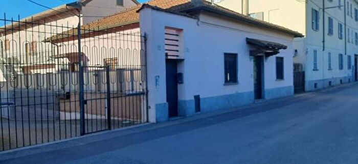 Casa quadrilocale in vendita in Via Fratelli Cuzio, Pavia