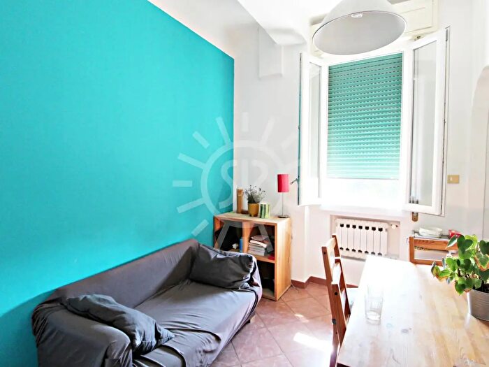 Appartamento trilocale in vendita in Via del Pratello Bologna, Bologna