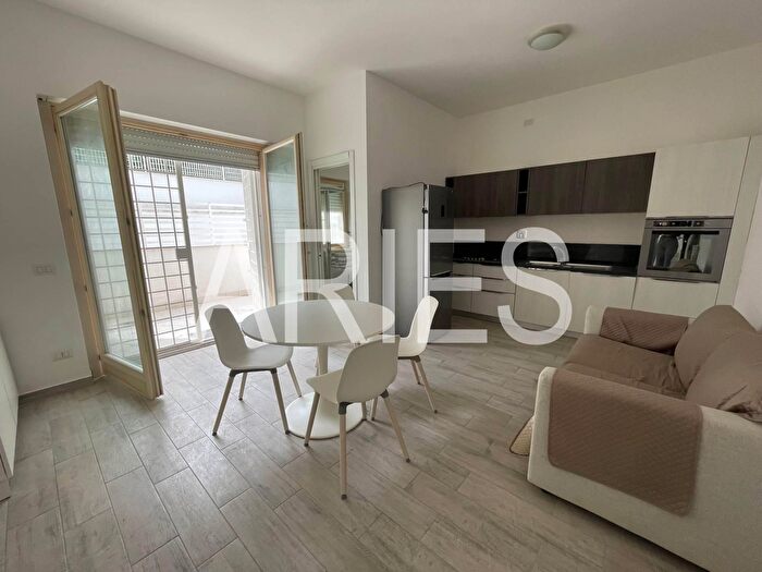 Appartamento bilocale in vendita in Via Senofane, Roma