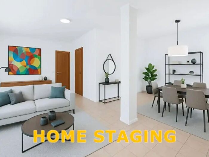 Appartamento quadrilocale in vendita in Via Aprile, Valenza