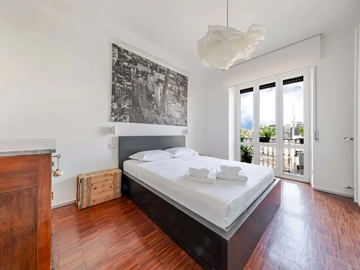 Appartamento monolocale in affitto in Via Enrico Tazzoli, Milano