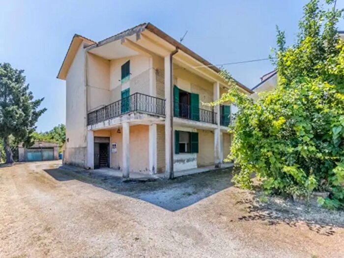 Casa con 6 locali in vendita in Via La Gialla, Sermoneta