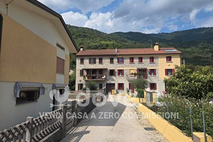 Casa trilocale in vendita in Via Redipuglia, Cison Di Valmarino