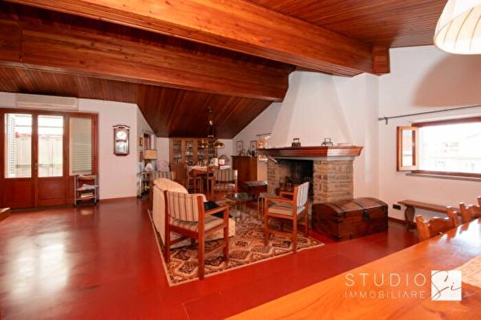 Appartamento trilocale in vendita in Via Alfredo Chiti, Pistoia