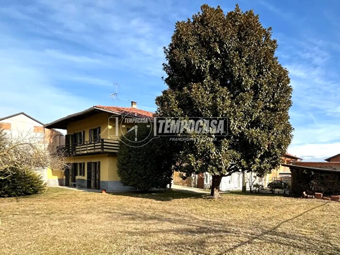 Casa con 5 locali in vendita in Via San Grato, Mercenasco