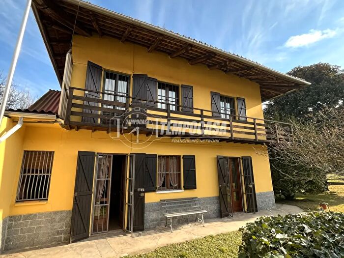 Case in Vendita e in Affitto - 2