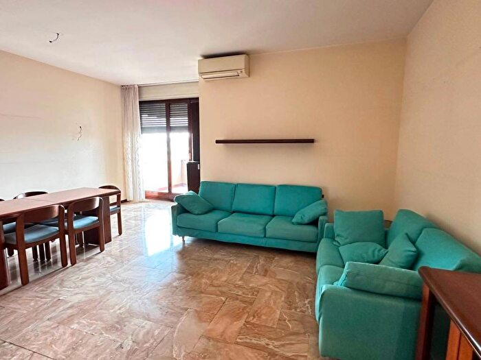 Casa quadrilocale in affitto in Via Giacomo Matteotti, Desio