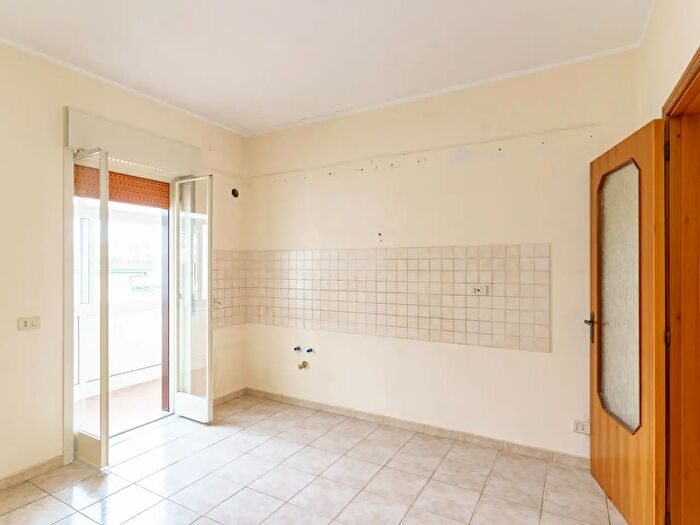 Appartamento quadrilocale in vendita in Via delle Olimpiadi, Aci Catena