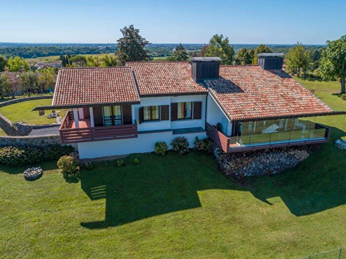 Casa con 6 locali in affitto in Via del Risorgimento, Felettano, Tricesimo