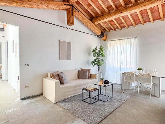 Appartamento con 7 locali in vendita in Via Andrea Mantegna, Colle Di Val DElsa