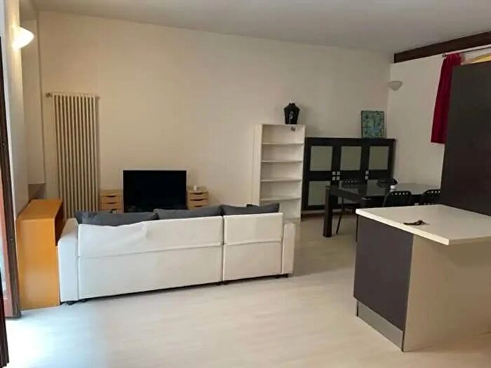 Appartamento trilocale in affitto in Vicolo Benassuti, Trento