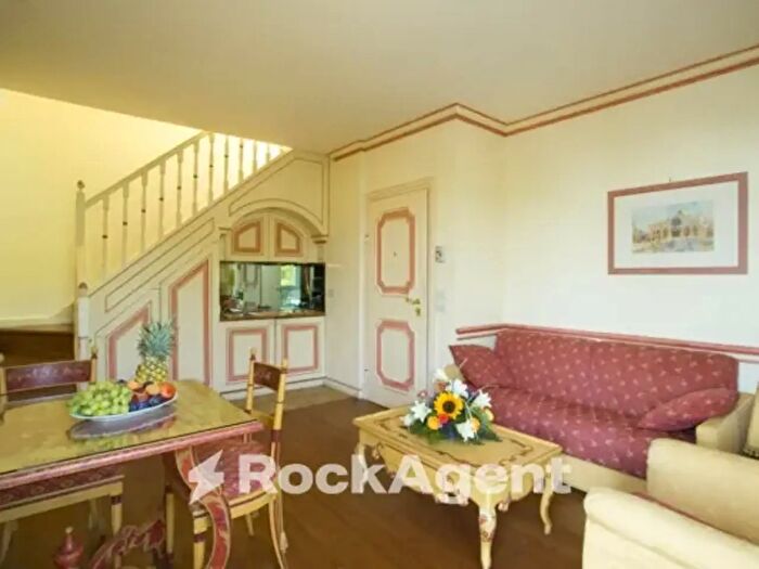 Appartamento trilocale in vendita in Via Marcantonio Bragadin, Venezia