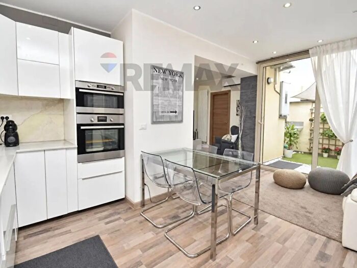 Casa con 6 locali in vendita in Via Giovanni Prati, Catania
