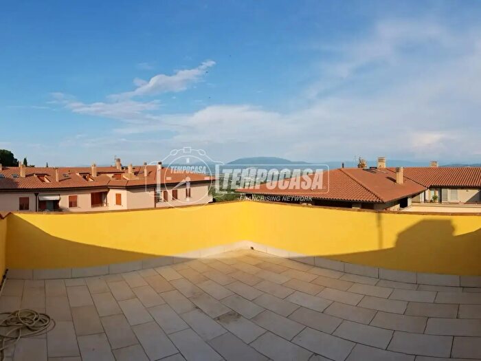 Appartamento quadrilocale in vendita in Via Romana, Perugia