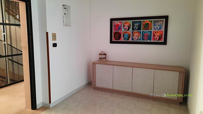 Appartamento quadrilocale in affitto in Corso Umberto I, Brindisi