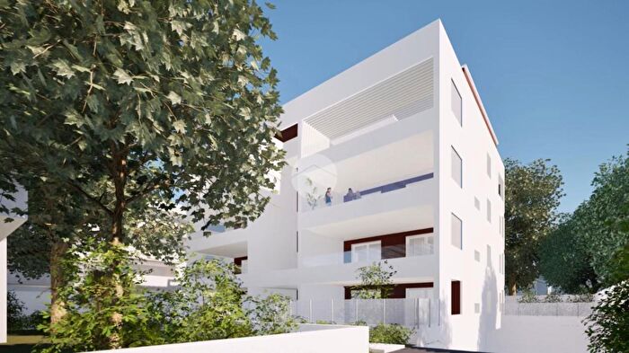 Appartamento trilocale in vendita in Via Antioco Casula, Sassari