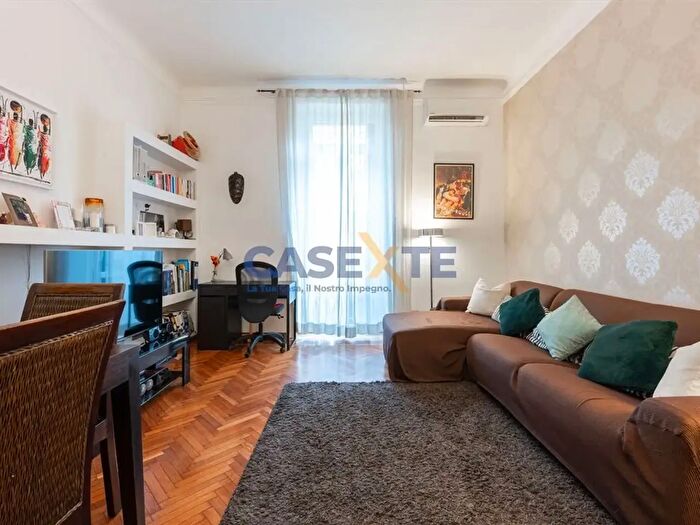 Appartamento trilocale in vendita in Via Ponte Seveso, Milano